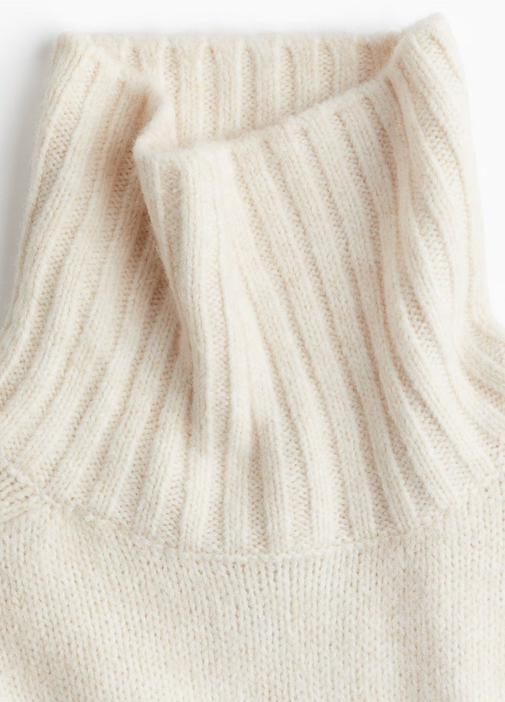 Молочний зимовий светр H&M