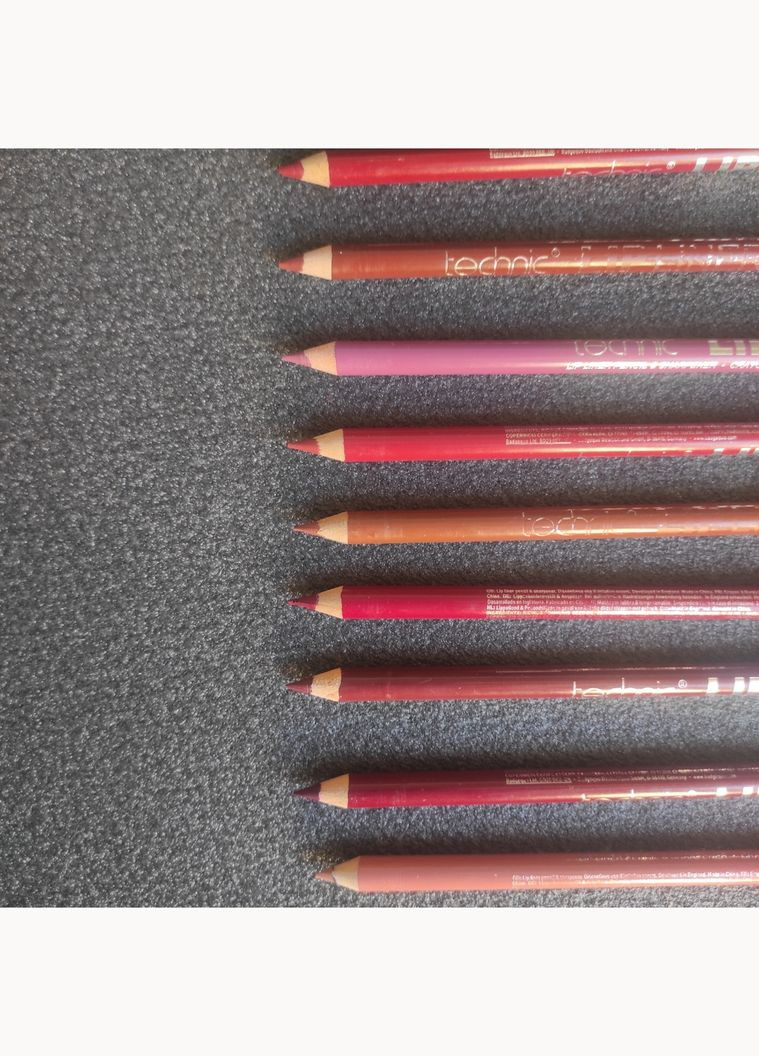 Олівці для губ з точилкою Lip Liner Pencil & Sharpener - Cinnamon Bun 1.9г Technic (302497659)
