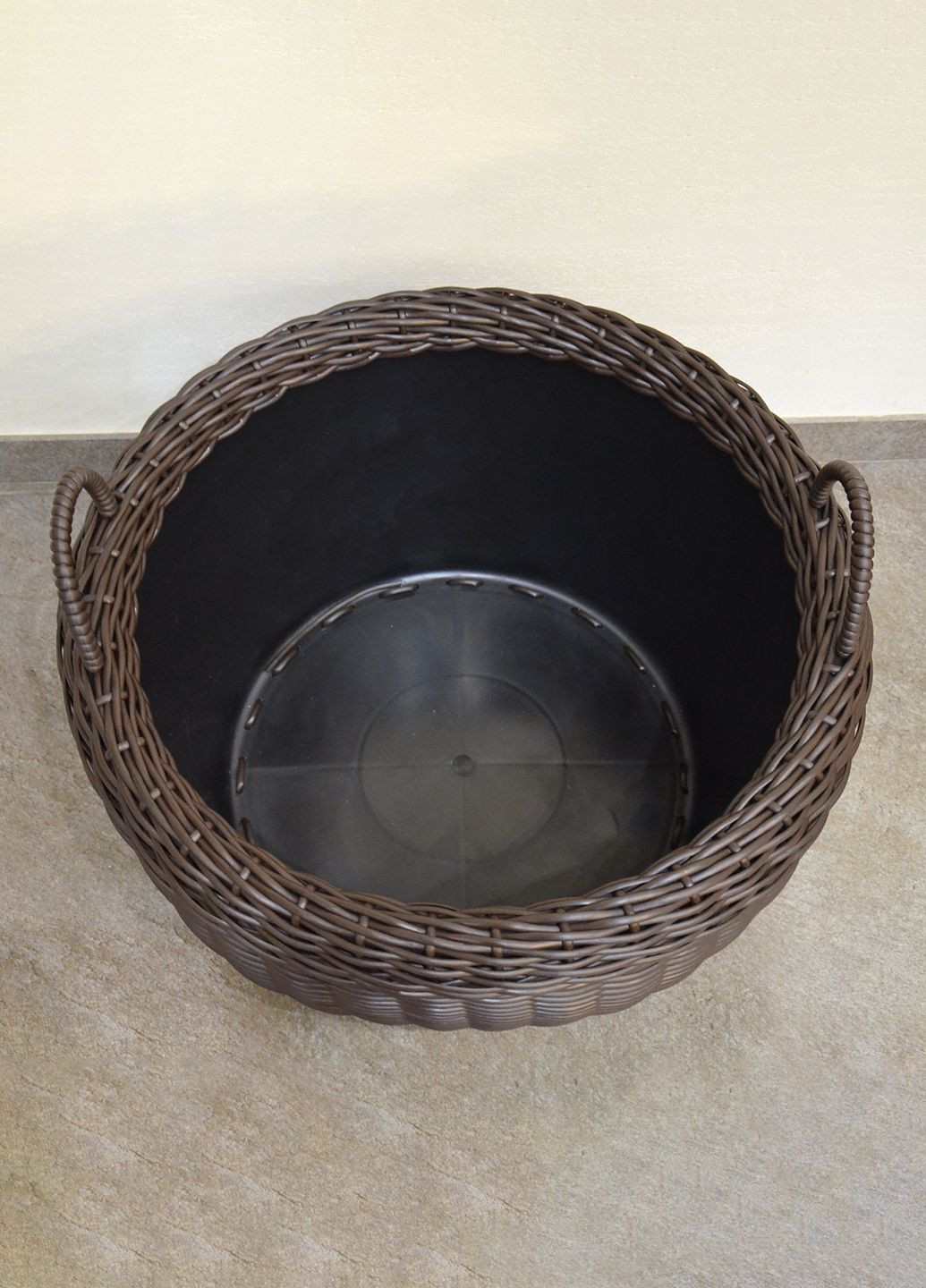 Корзина для дров плетеная (дровница) из искусственного ротанга ручной работы. Цвет Венге. 45 литров Handmade (327878836)