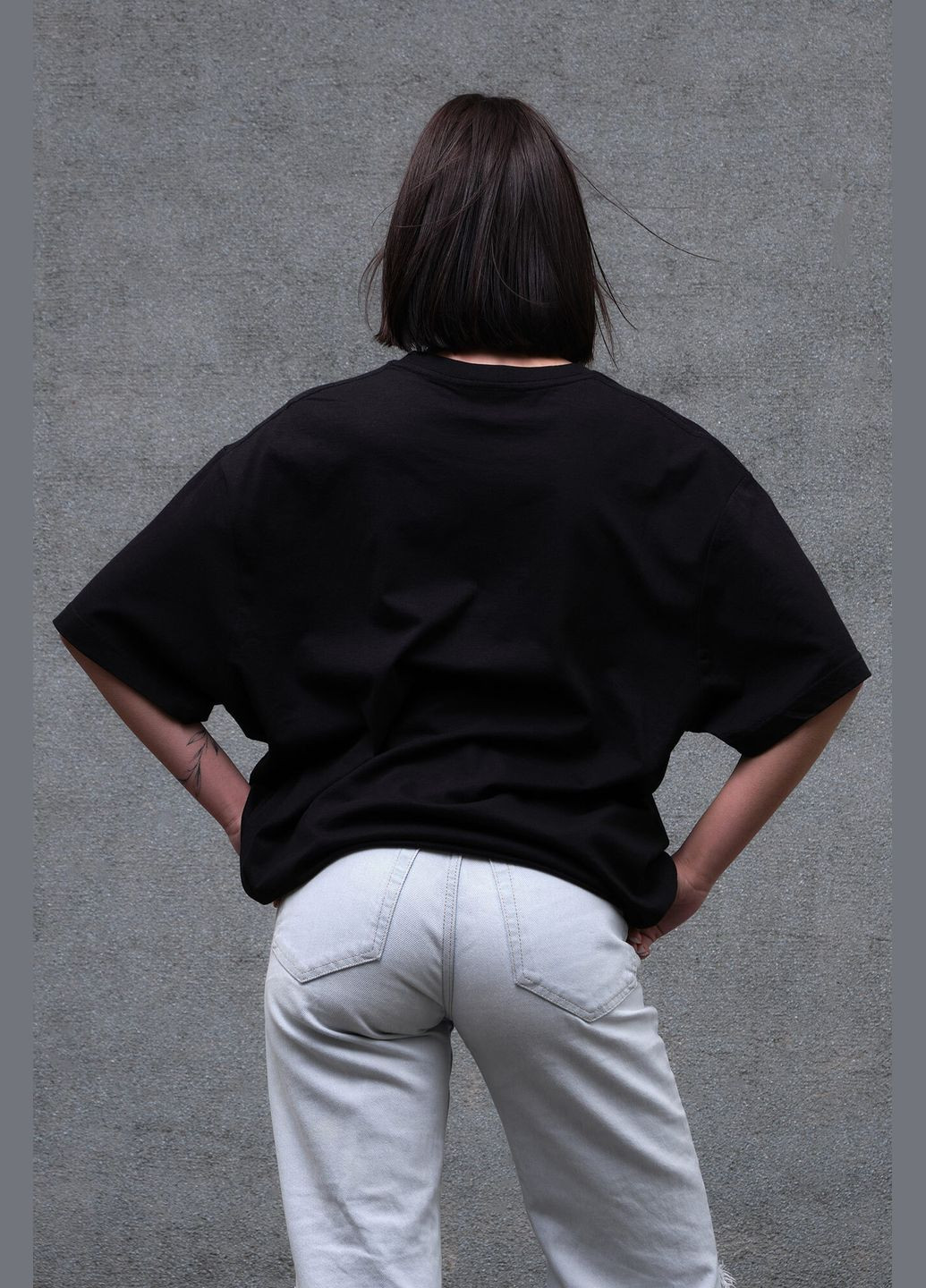 Чорна літня жіноча оверсайз футболка з принтом 1702 black Without