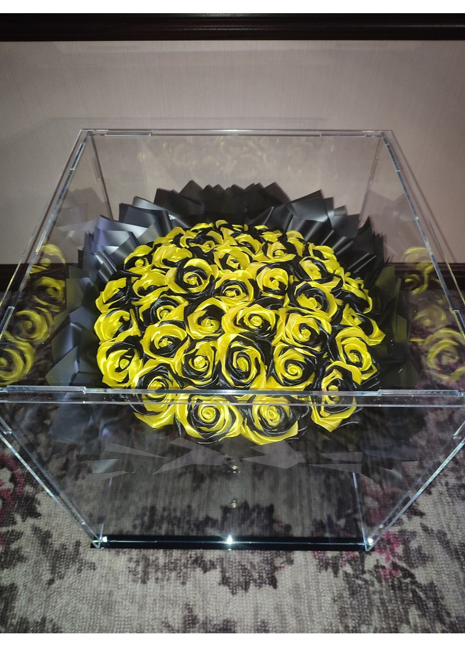 Букет з атласних стрічок в акриловому кубі No Brand (368672299)