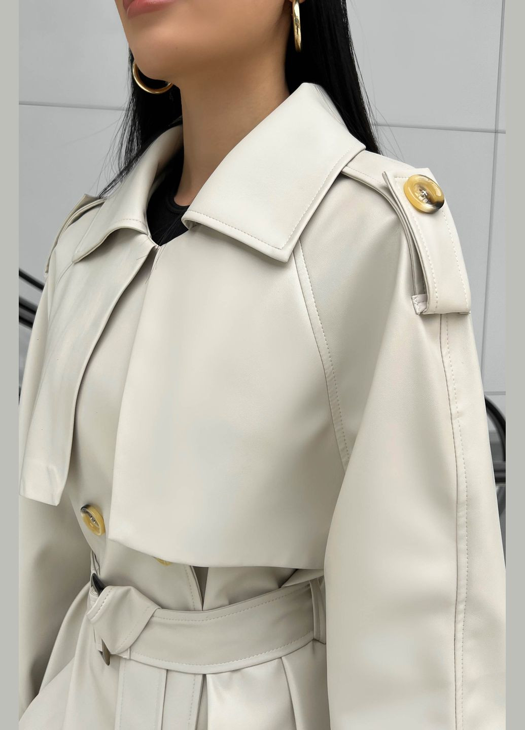 Молочне демісезонне Тренч укорочений двобортне Liton