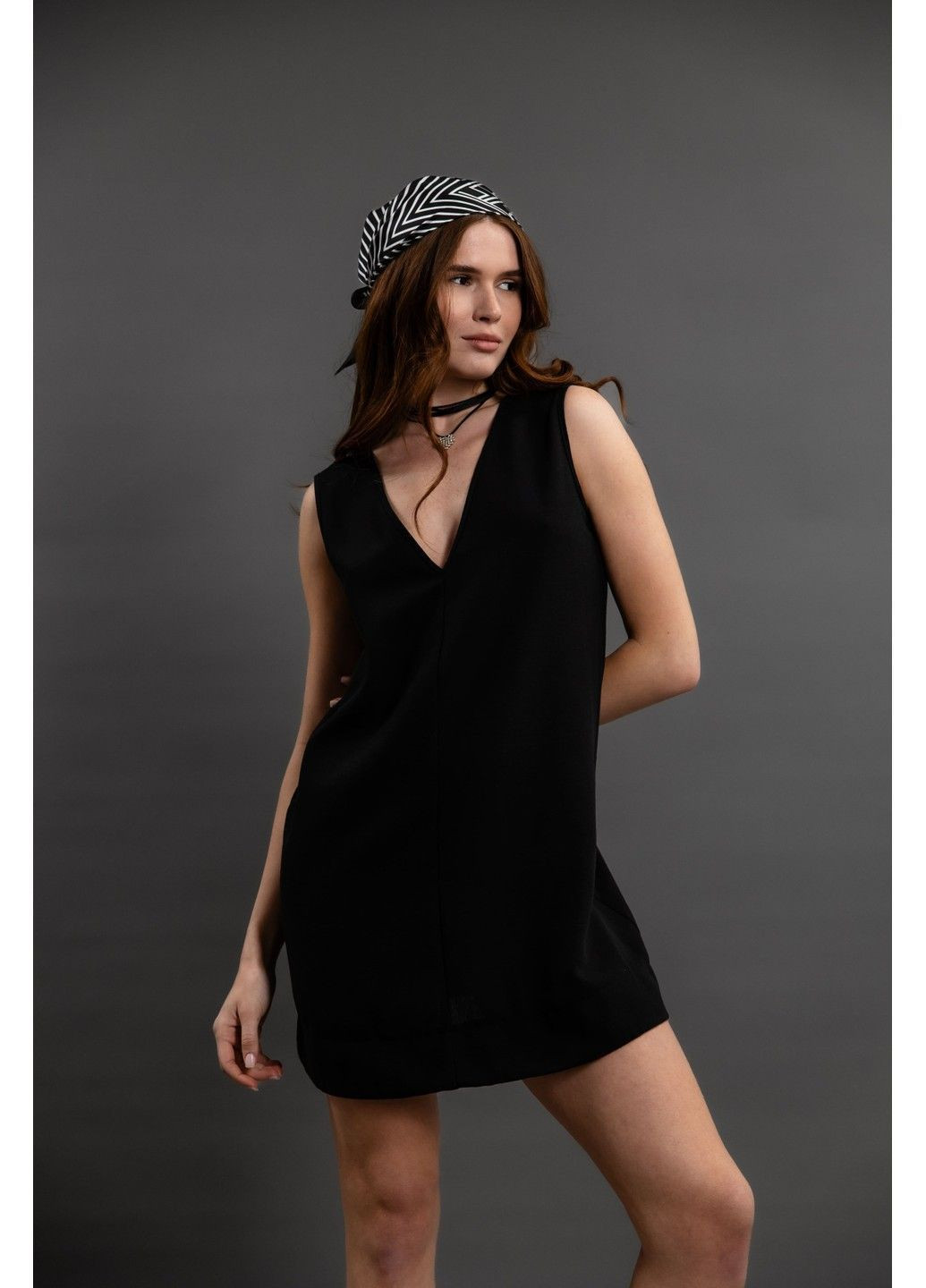 Чорна сукня коротка льон чорна Bessa