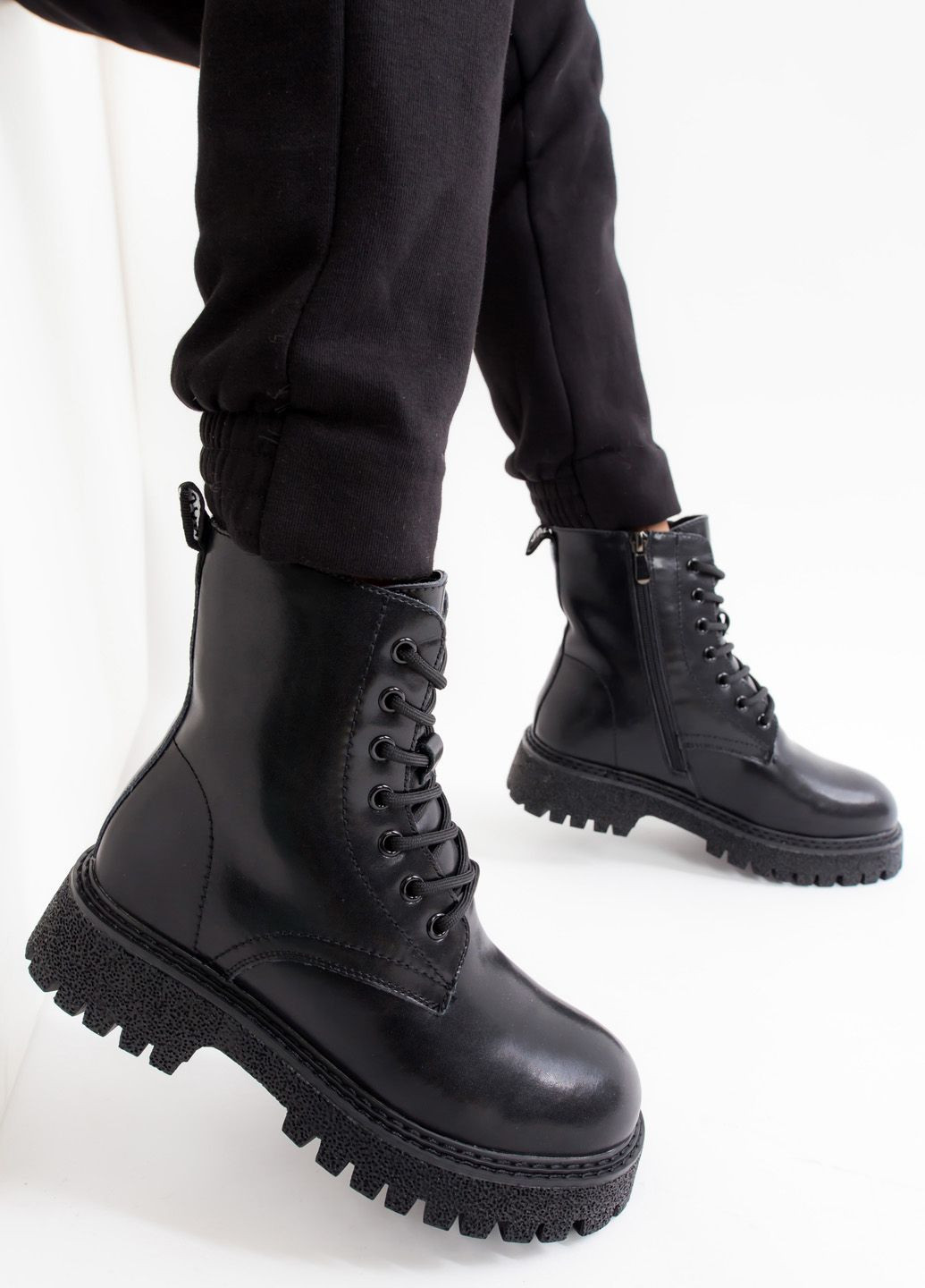 Зимние ботинки женские ITTS