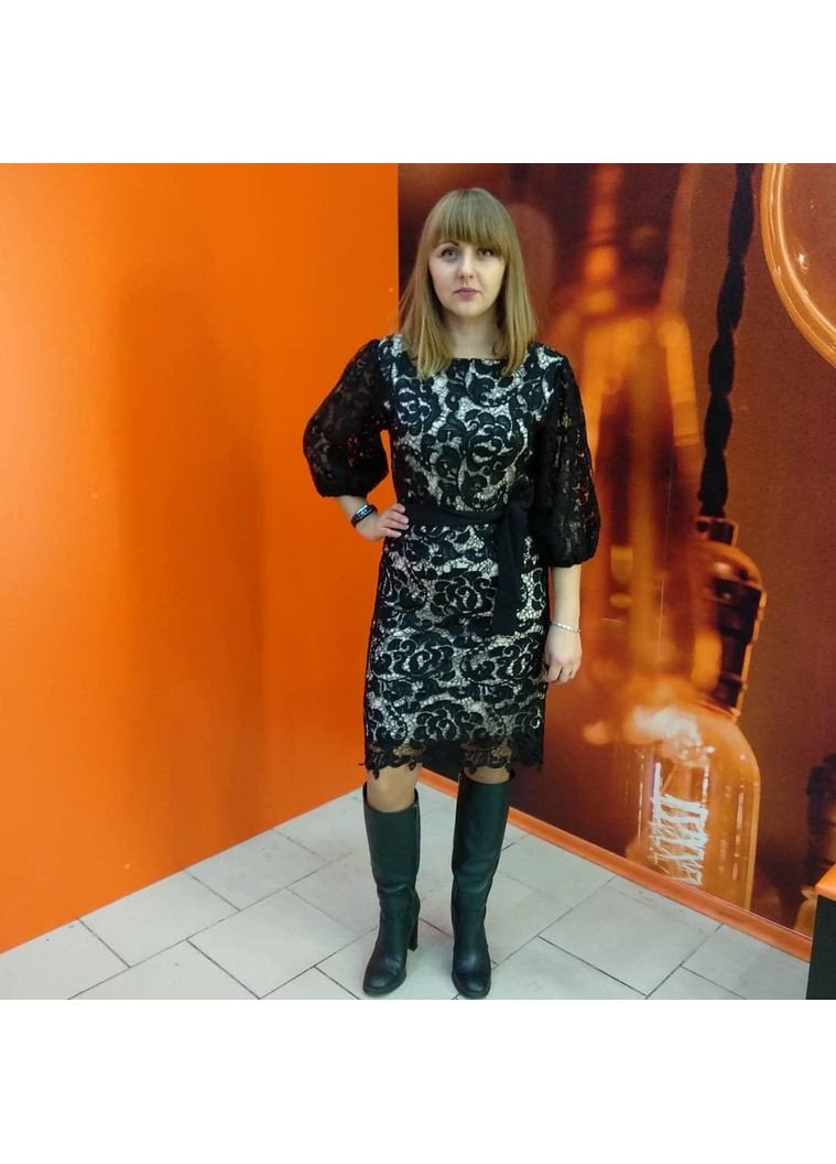 Чорна сукня мереживна підкладка віскоза рукав 3/4 блискавка 44 чорна No Brand