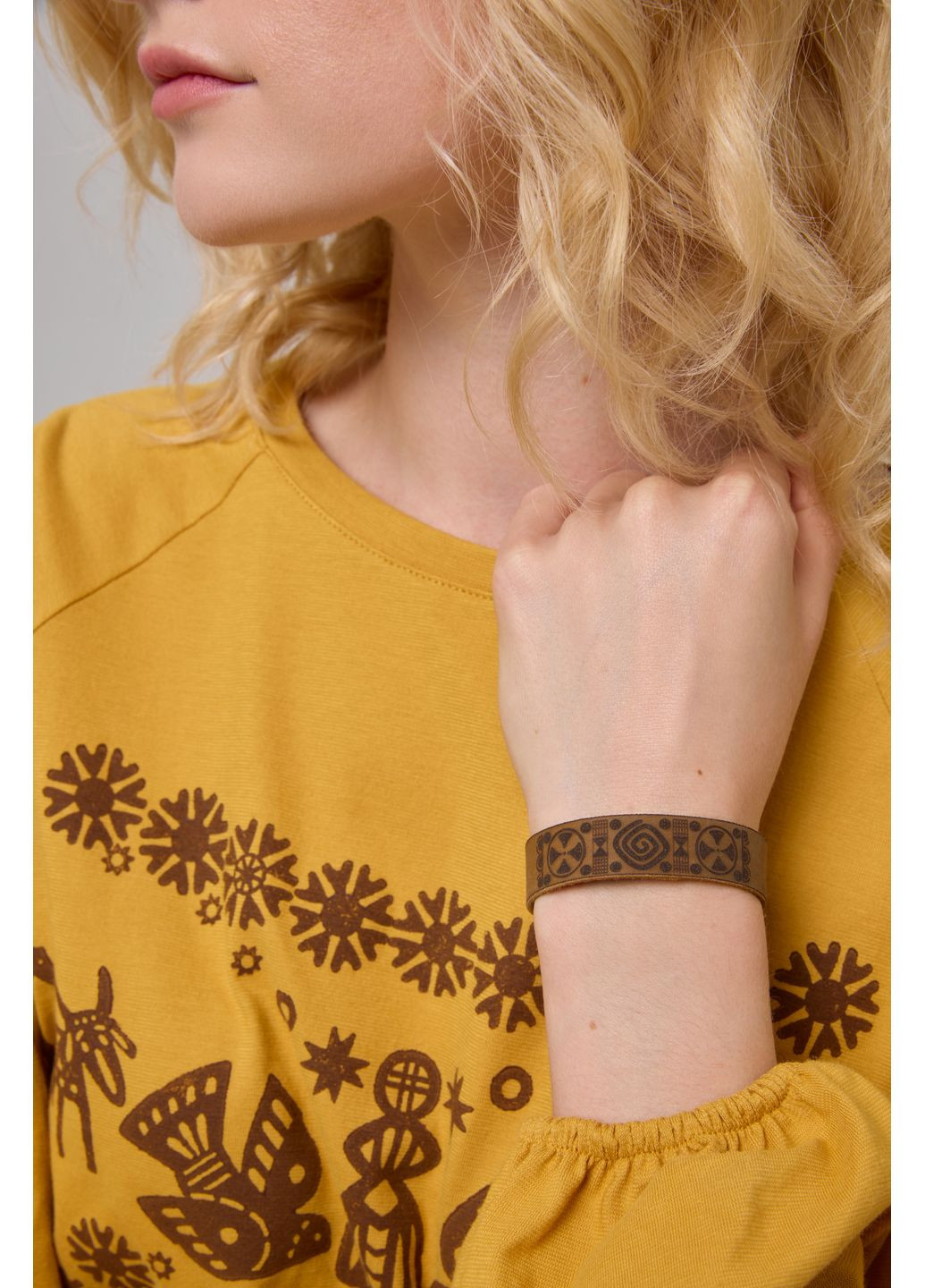 Гірчичний демісезонний светр мирослава, l, гірчичний, набивка коричнева, Зерно