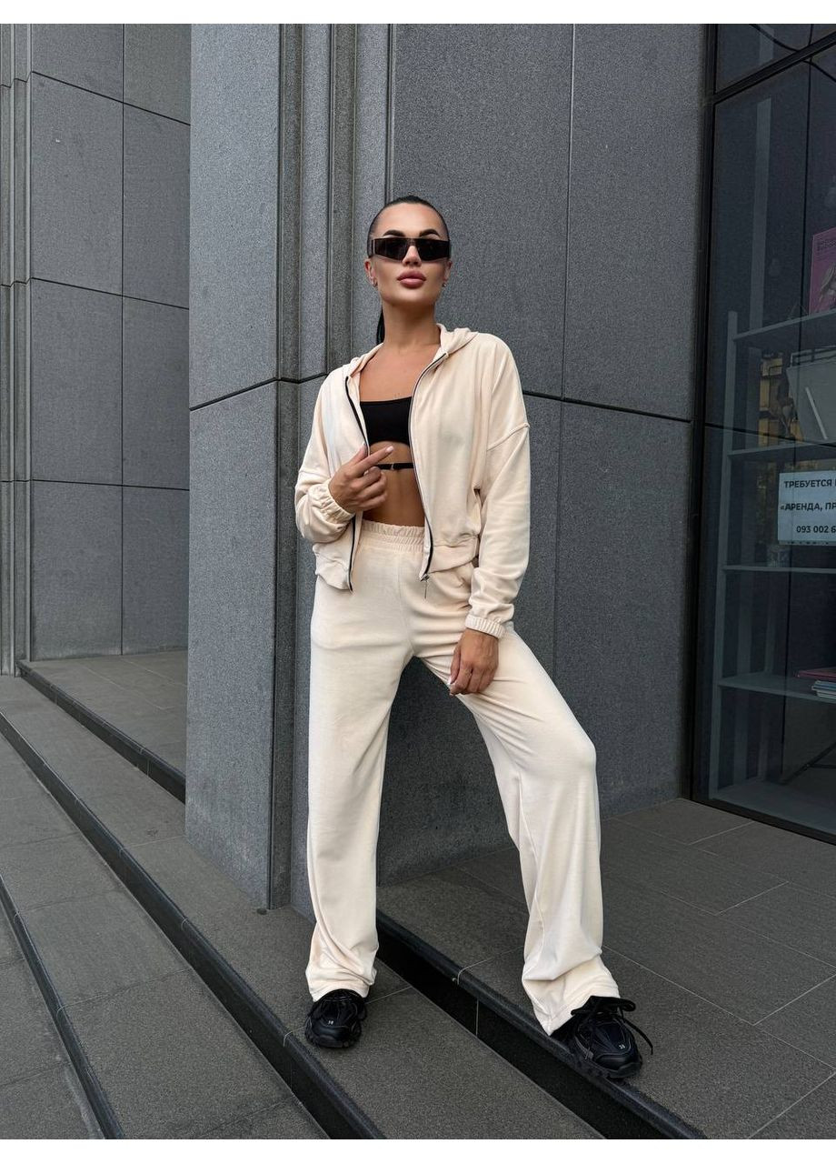 Велюровый женский костюм двойка: укороченная кофта и брюки свободного кроя MonCher (352529254)