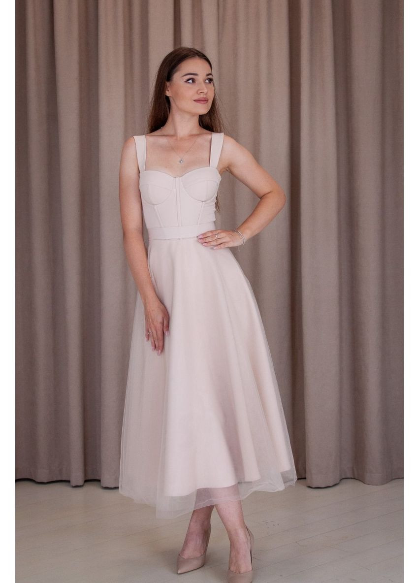 Бежевое коктейльное платье ODDI однотонное