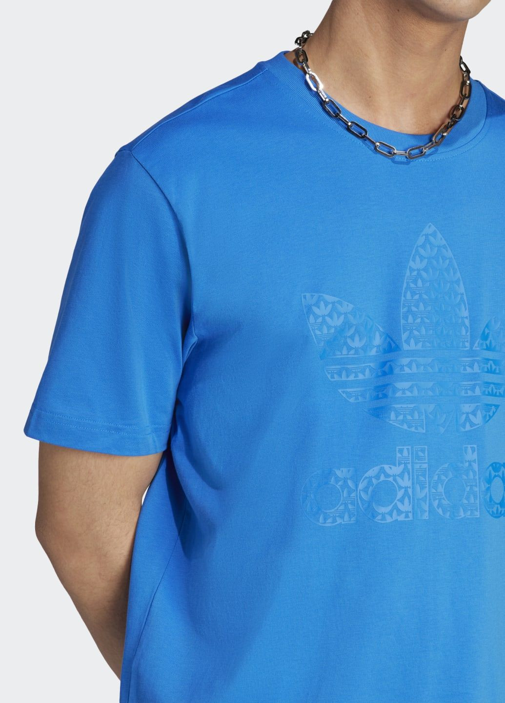 Синя футболка graphics monogram adidas