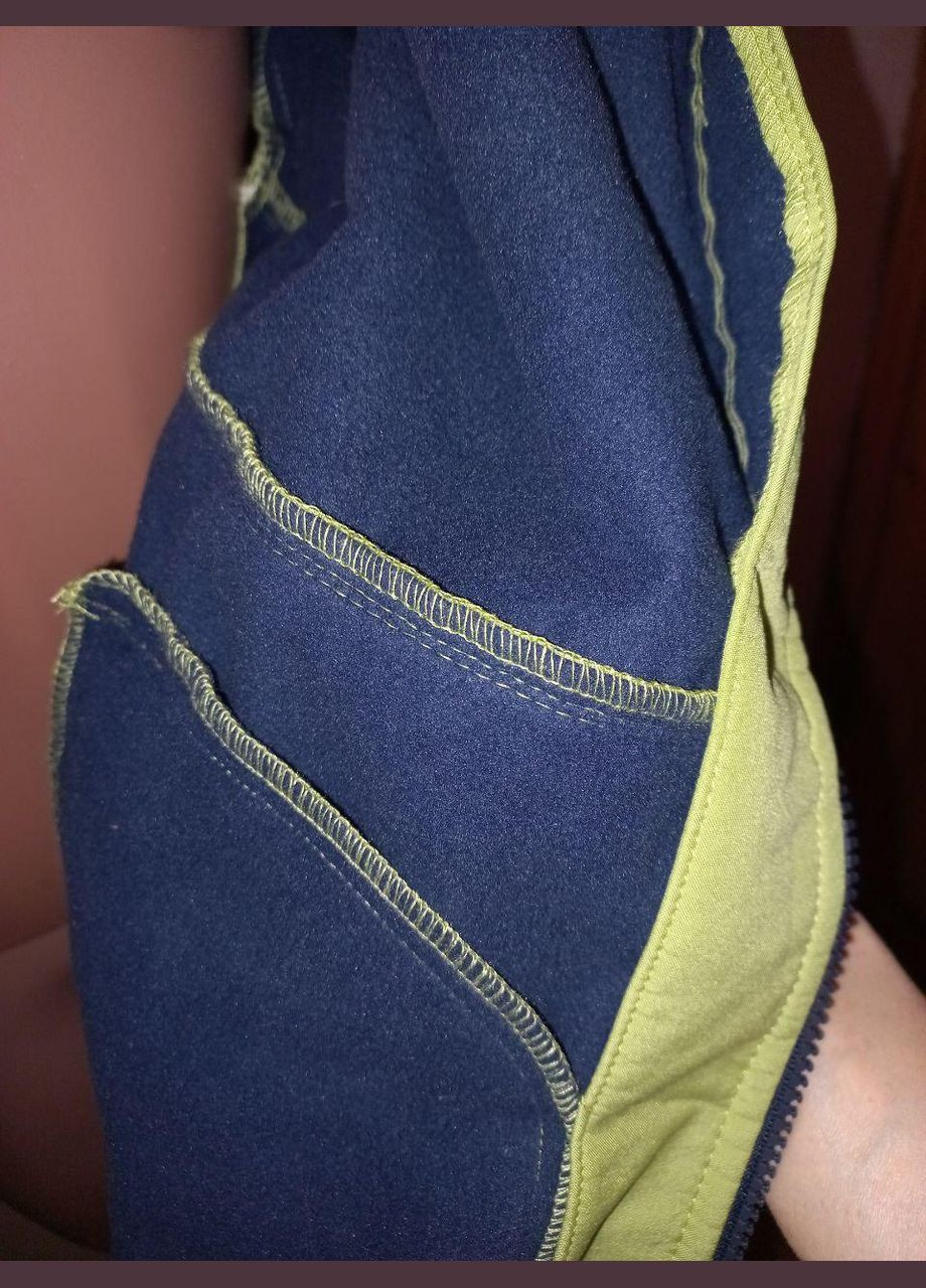 Фісташкова демісезонна вітровка жіноча німеччина р. 50 фісташковий Laura Torelli