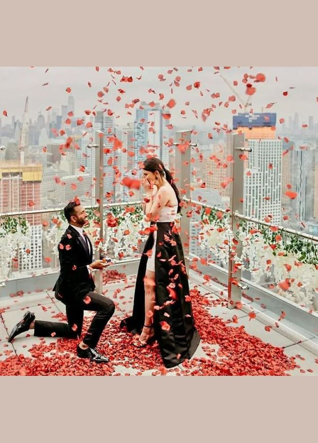 Декоративні пелюстки троянди ТемноЧервоні 5000 шт (М2370165) No Brand (302746919)