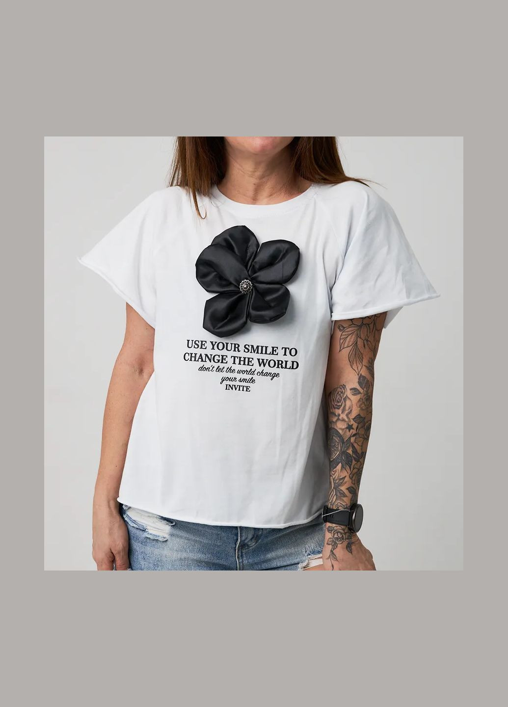 Футболка женская оверсайз "Цветок с лепестками" белого цвета (1111L962) No Brand - (335811133)