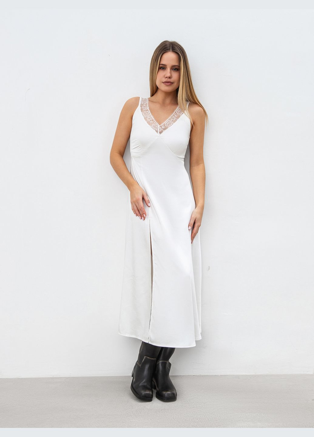 Белое платье миди Romashka однотонное