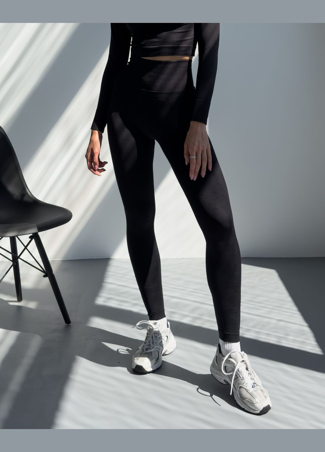 Спортивні жіночі легінси з подвійним пуш-ап для фітнесу та йоги V-пояс Однотонні Безшовні - Чорні Hot Однотонні легінси з подвійним пуш-ап (303926414)