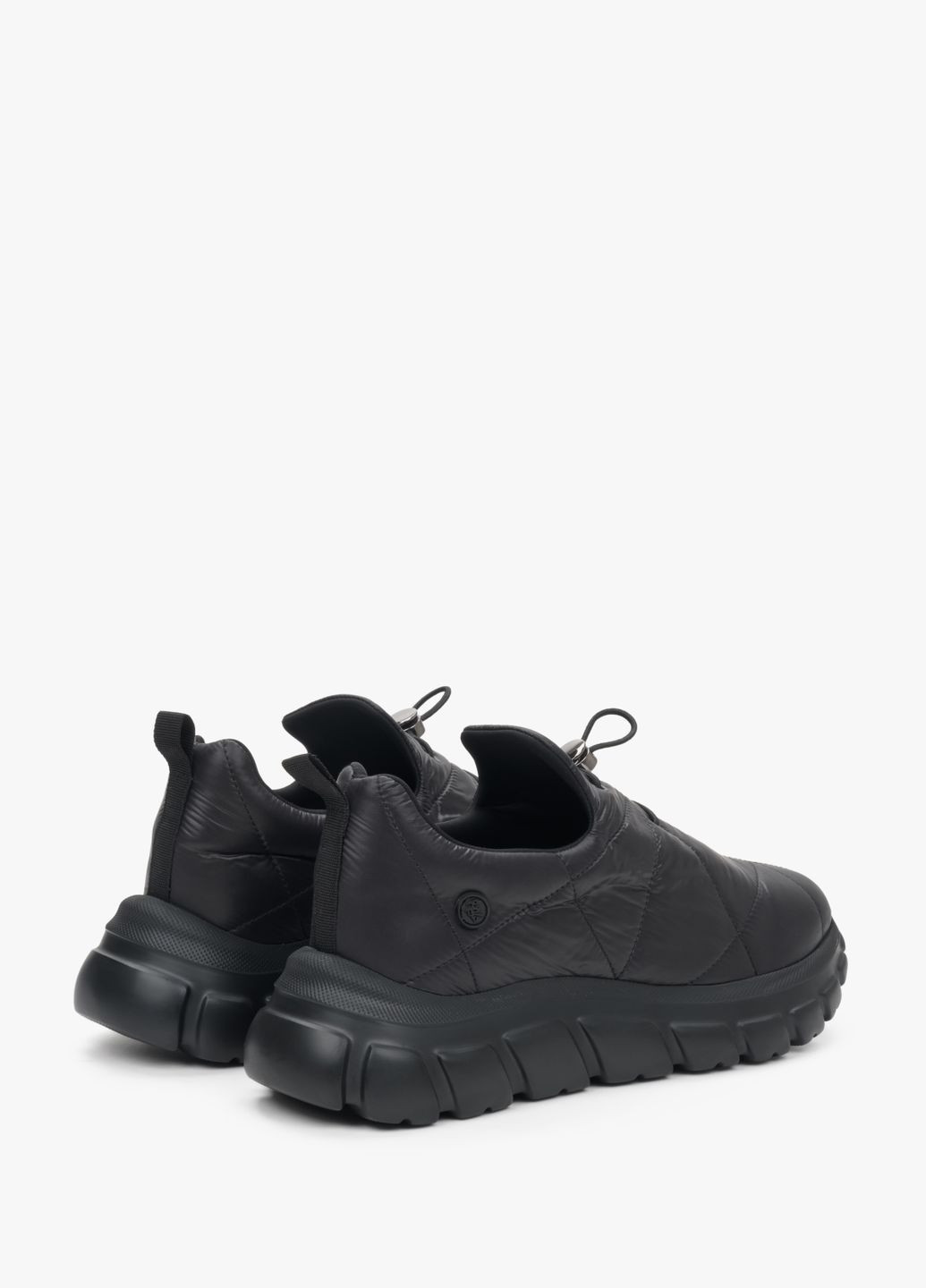 Кроссовки, цвет черный Estro чёрные демисезоны (299775631)