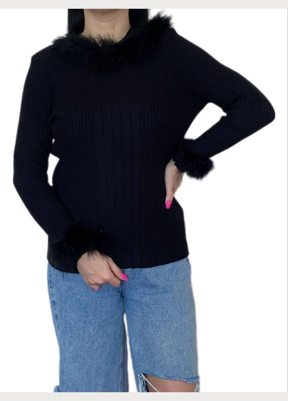 Чорний демісезонний светр з пухом Fashion Club