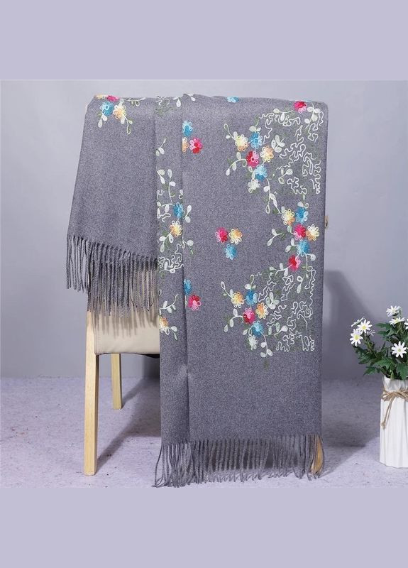 Кашеміровий шарф з шовковою вишивкою "Магія природи" у сірому кольорі 134006 Cashmere (325878577)