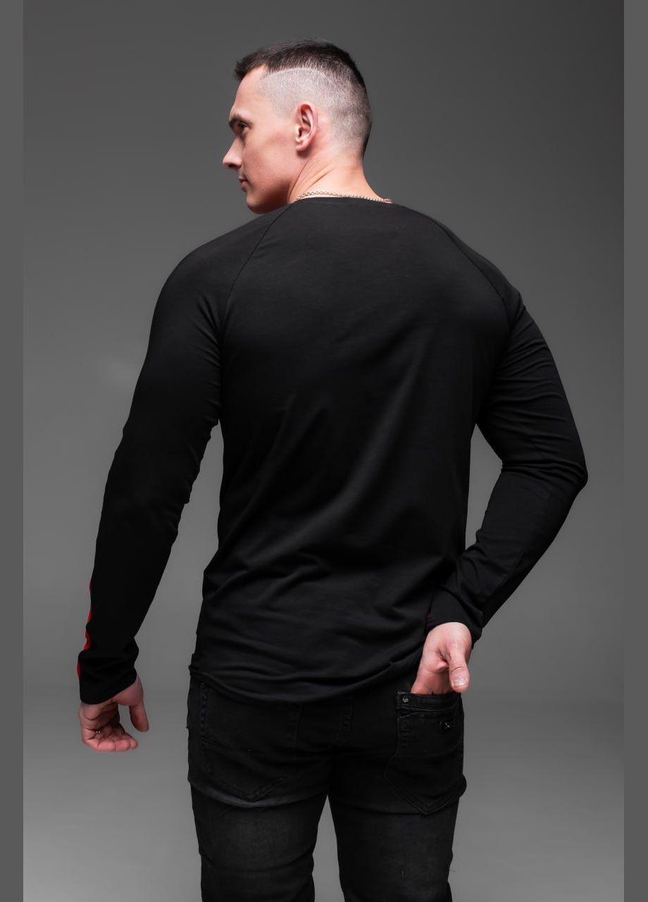 Черная мужской черный лонгслив с красными полосками. No Brand