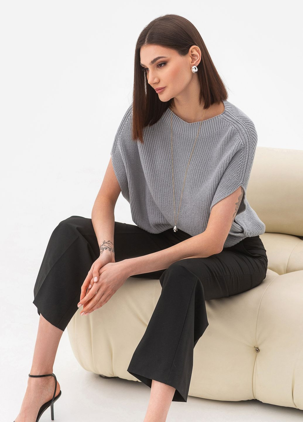 Стильна бавовняна безрукавка SVTR (327842302)