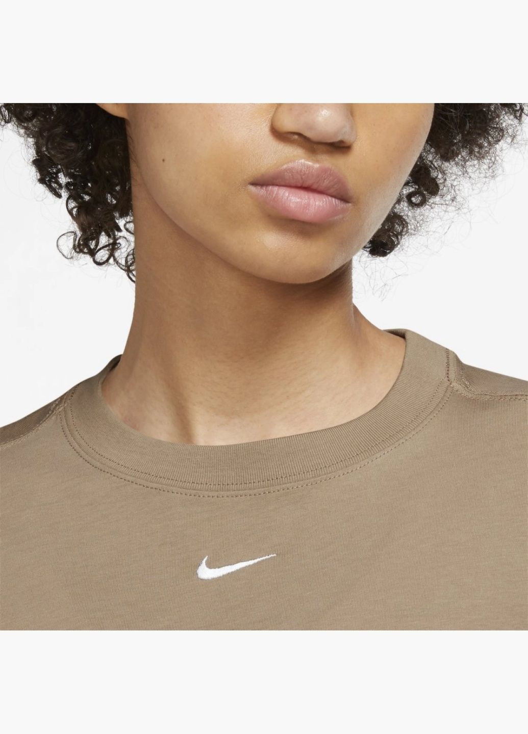 Світшот жіночий Sportswear Essential Beige DM6232-200 Nike (326783500)