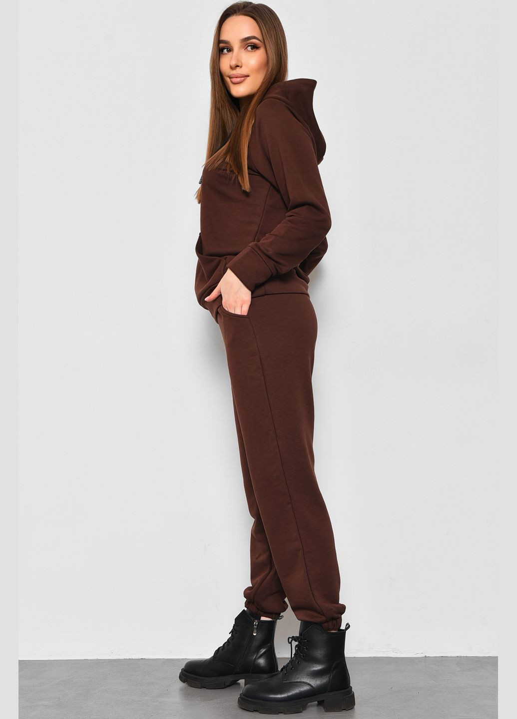 Спортивный костюм женский коричневого цвета Let's Shop (285692164)