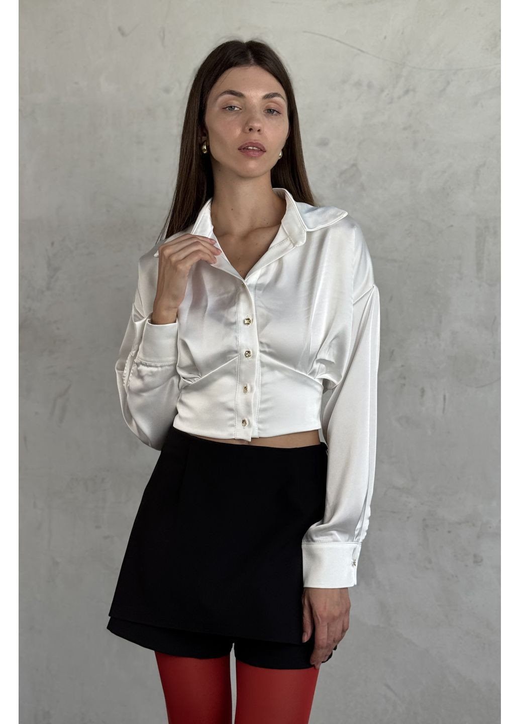 Біла блуза з акцентом на талії з шовку CHICLY