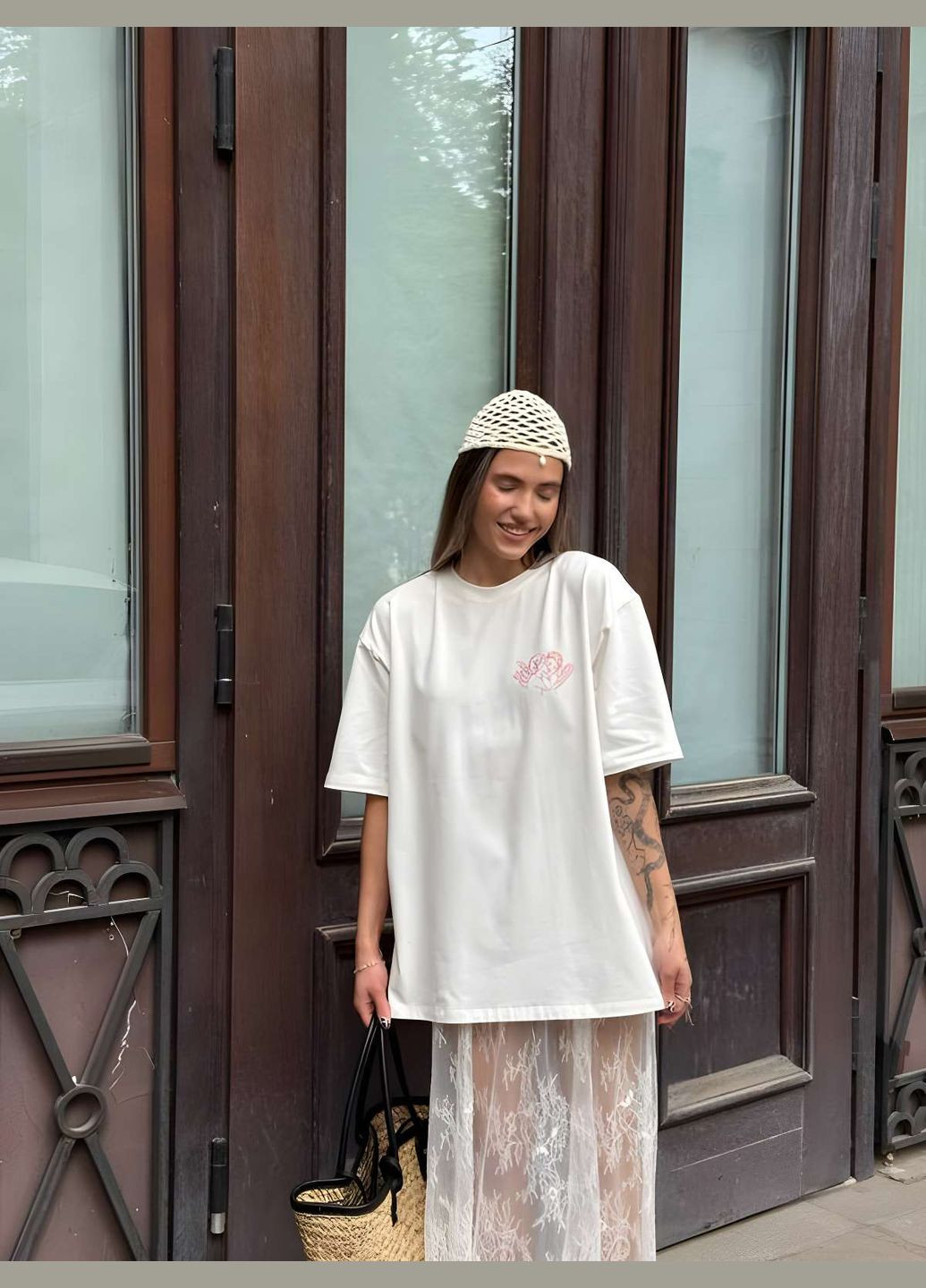 Женская качественная нежная хлопковая футболка оверсайз с принтом ангел купидон one size хлопок белый Україна - (339402855)