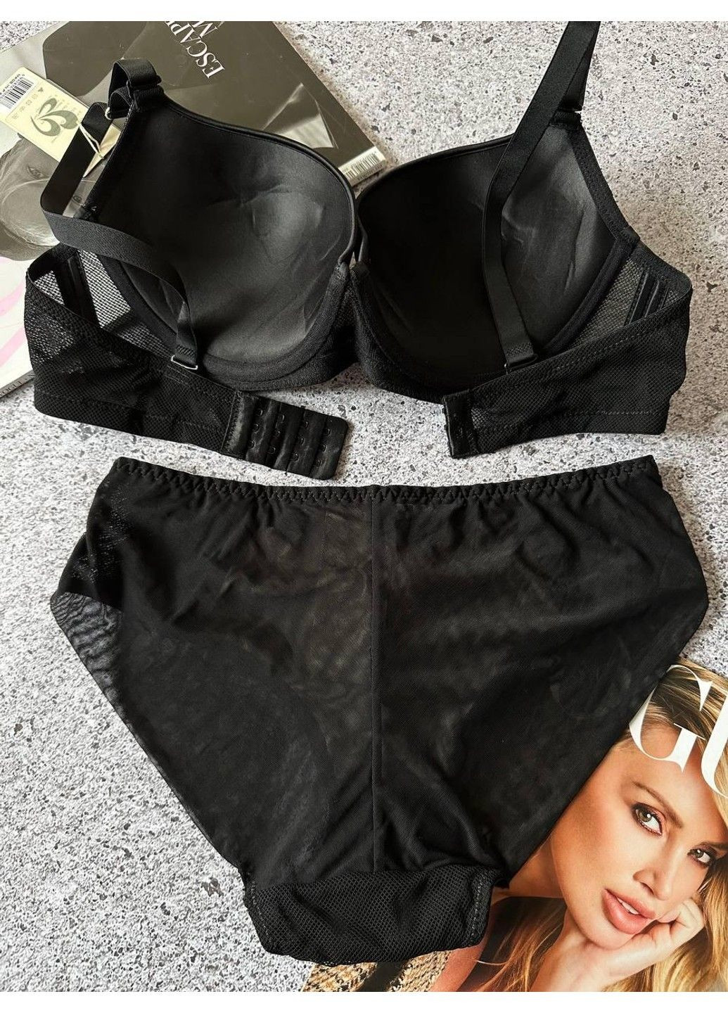 Чорний жіноча нижня білизна на чашку d комплект чорного кольору Weiyesi
