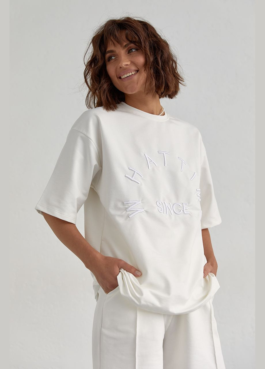 Трикотажный женский костюм с шортами и футболкой с вышивкой 9292 Lurex (280910389)