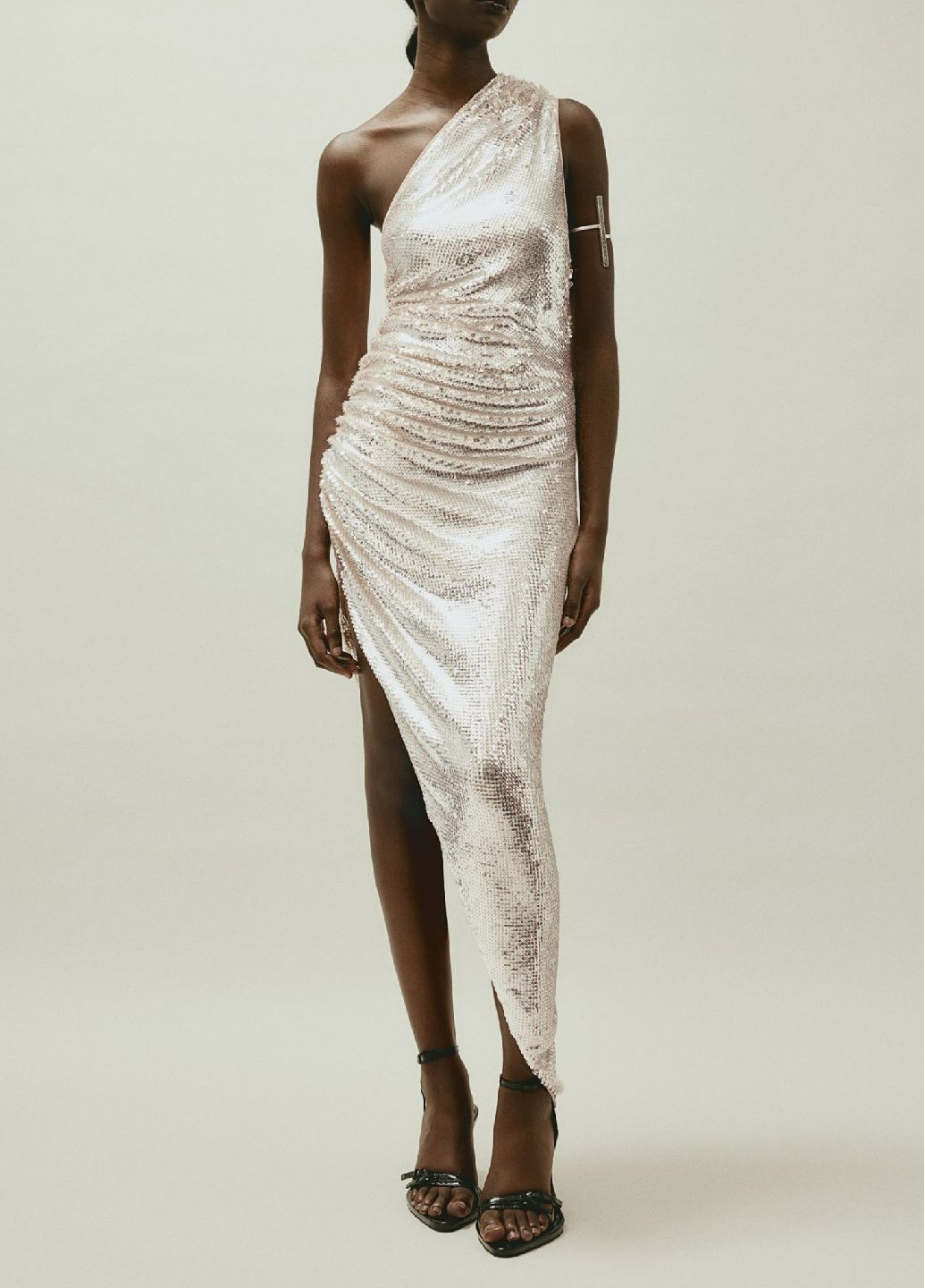 Светло-бежевое праздничный платье H&M однотонное