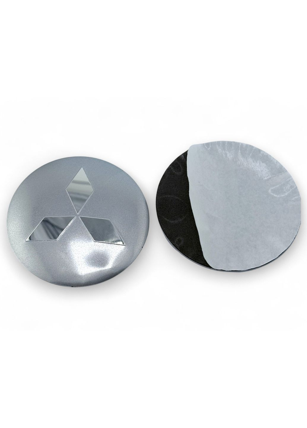 1 штука Наклейка с логотипом Мицубиси 56 мм алюминиевые Серая с хром логотипом No Brand (364958782)