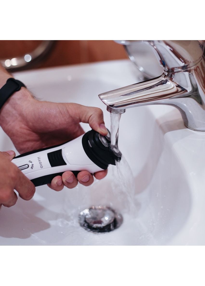 Електробритва MG-685, кількість бріючих елементів: 3, сухе/вологе гоління, висувний тріммер Magio (360399090)