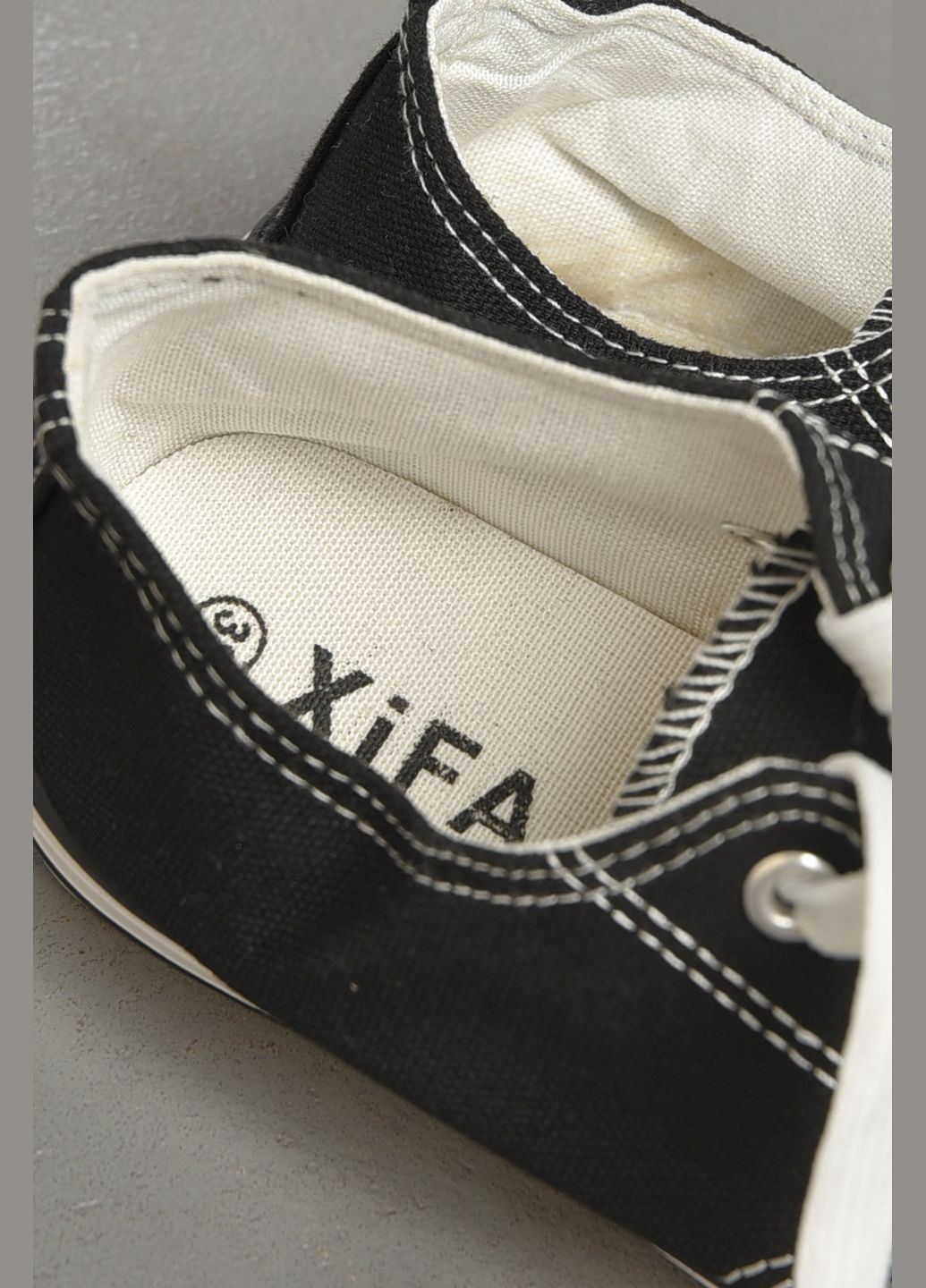 Чорні кеди жіночі чорного кольору на шнурівці текстиль Let's Shop