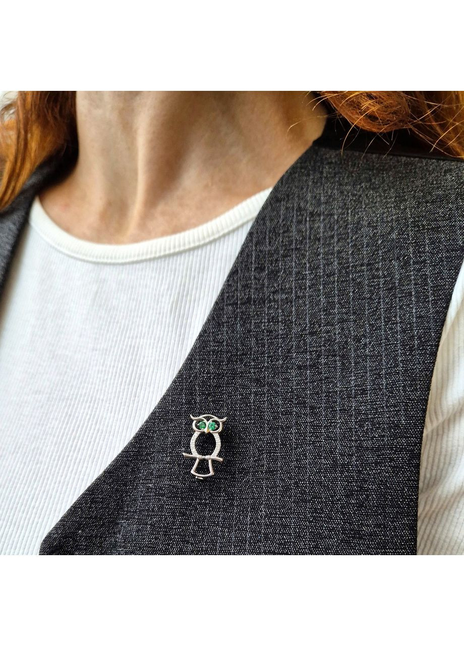 Серебряная брошь Сова с Зелеными глазами серебро 925 пробы Родированное 7048r 1.80г Nobrand (369974952)