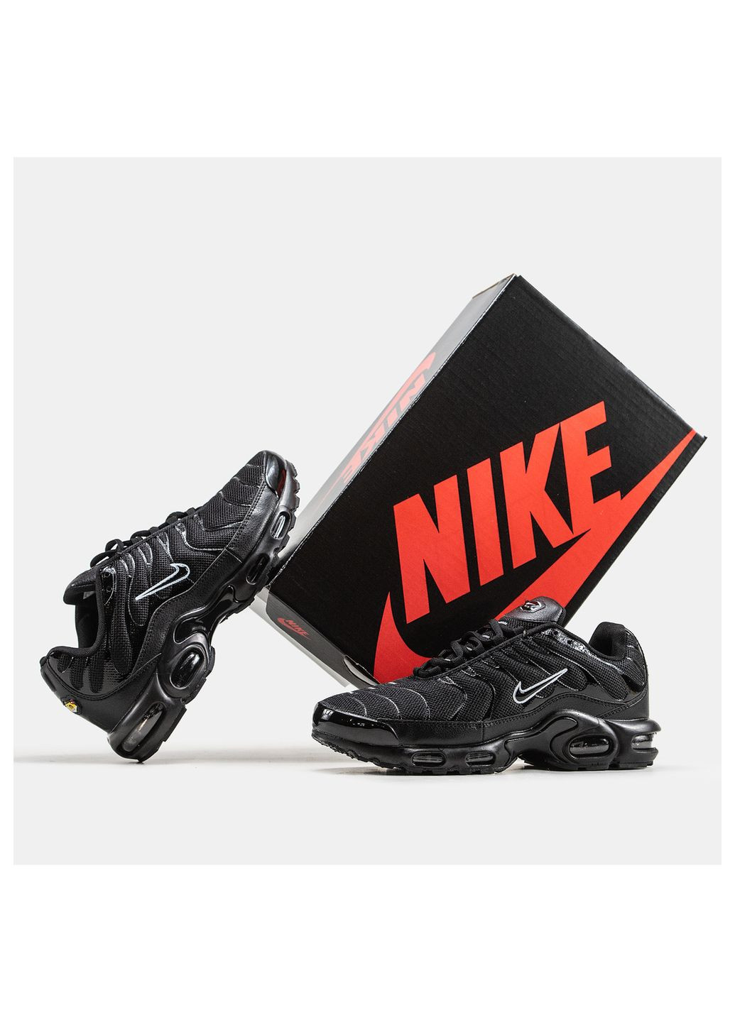 Чорні Осінні кросівки чоловічі, в'єтнам Nike Air Max TN Plus