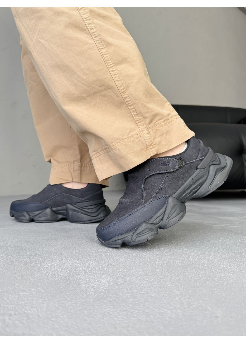 Черные демисезонные кроссовки мужские new balance 8040 black нью беланс 8040 No Brand