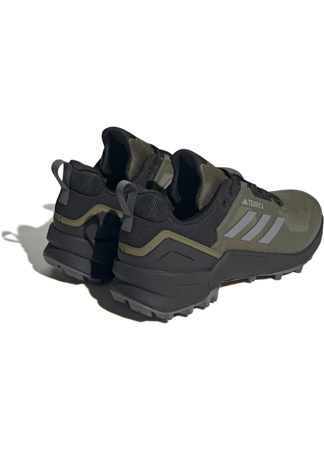 Оливкові кросівки terrex swift r3 42 olive hr1339 adidas