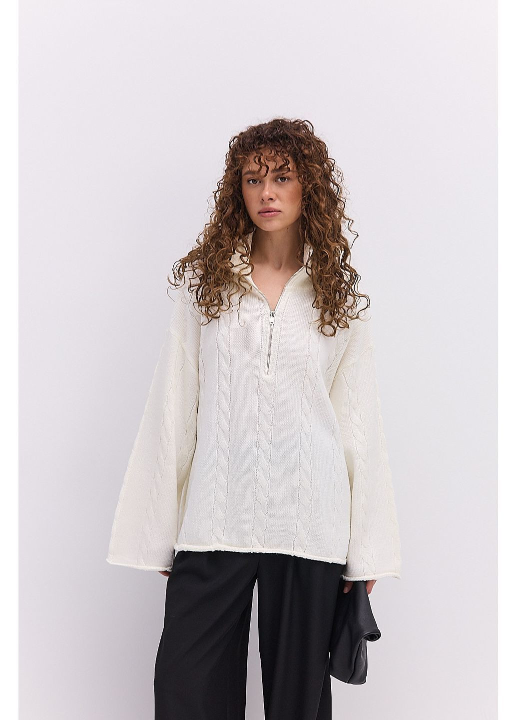 Вязаная женская кофта с воротником на молнии и косичками темно-красная Arjen (364967521)