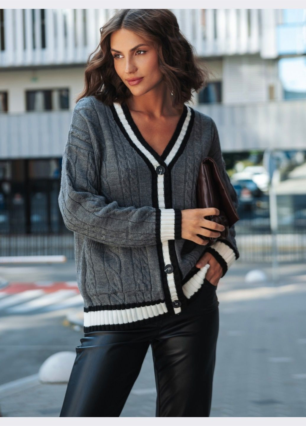 серая вязаная кофта с контрастной отделкой Dressa (362699317)