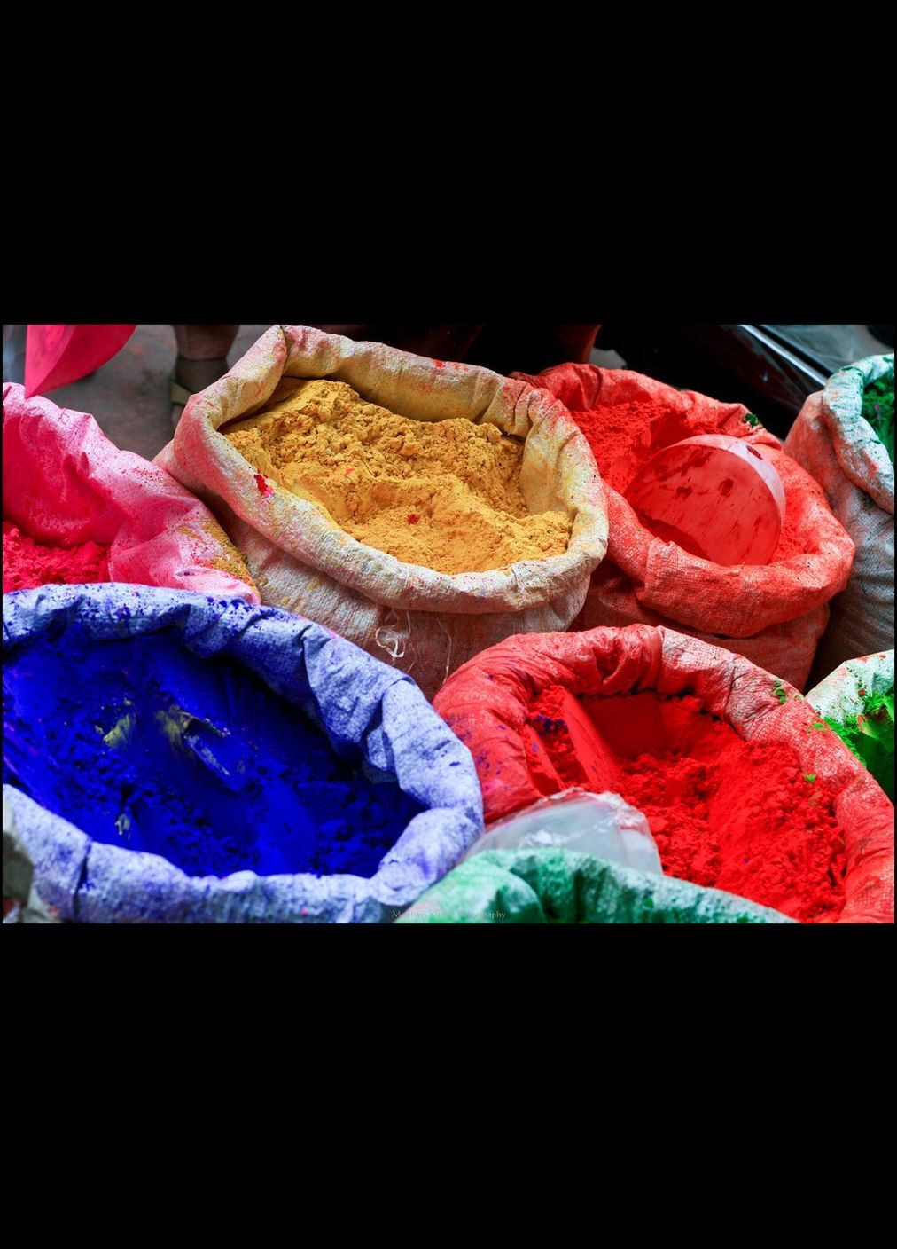 Вишневая Краска Холи Гулал, 50 грамм, сухая порошковая краска для фестивалей, флешмобов, фотосессий, пакет 50 грамм No Brand (331738704)