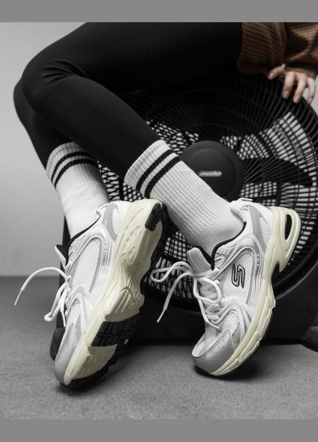 Женские демисезонные кроссовки белые No Brand белые демисезоны (308067132)