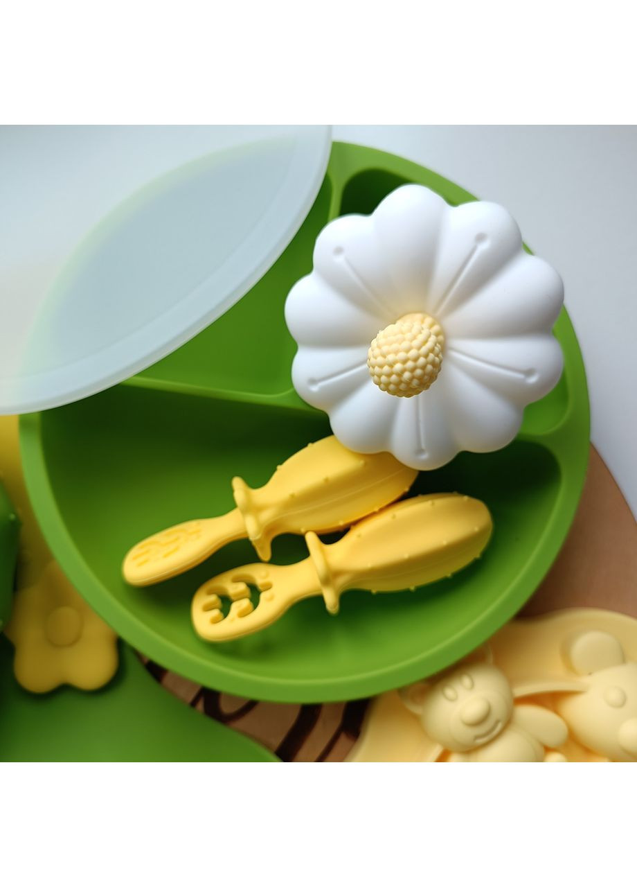 Великий подарунковий набір дитячого силіконового посуду для першого прикорму малюка в яскравих кольорах (0374) No Brand (368999962)