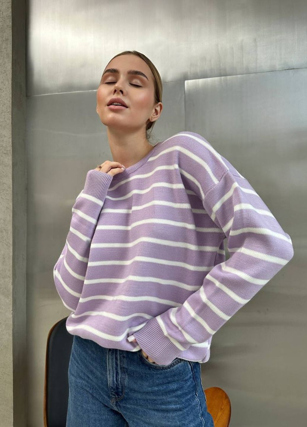 Лавандовый демисезонный базовый свитер в полоску джемпер Україна