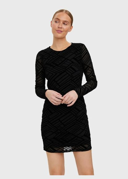 Черное коктейльное платье Vero Moda с геометрическим узором