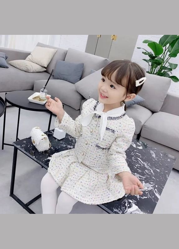 Білий демісезонний костюм для дівчинки жакет + спідничка спідничний BabyStyle