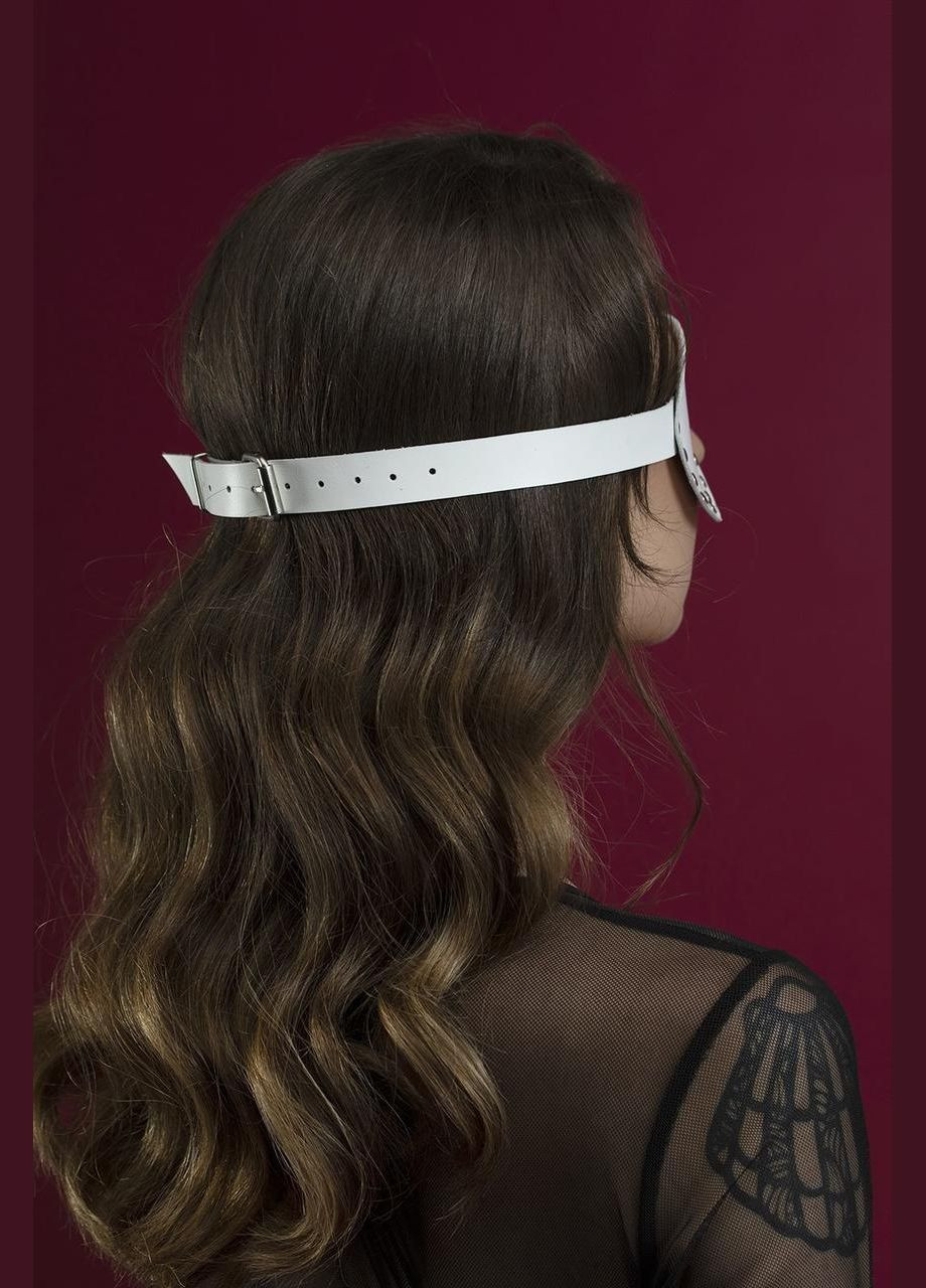 Маска на глаза с заклепками Feral Feelings - Blindfold Mask, натуральная кожа, белая SO3417 No Brand (303881229)