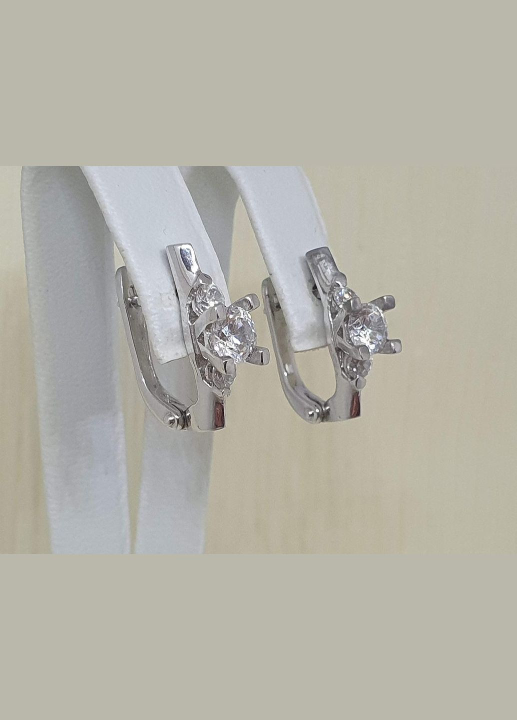 Срібні сережки з фіанітами. 90201007 Qvaliz (278315242)