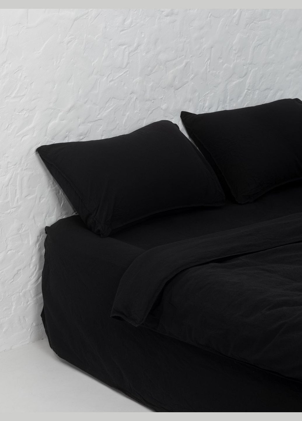 Комплект белья из вареного хлопка Black евро-макси, Простыня с резинкой 180х200 Leglo (300370129)