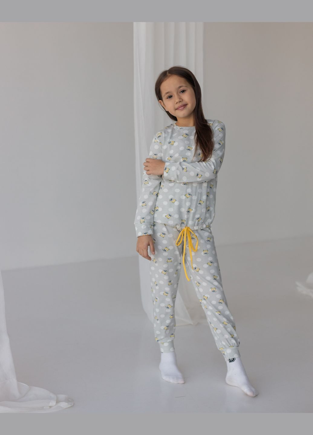 Светло-серая серая пижама со штанами на девочку Nicoletta