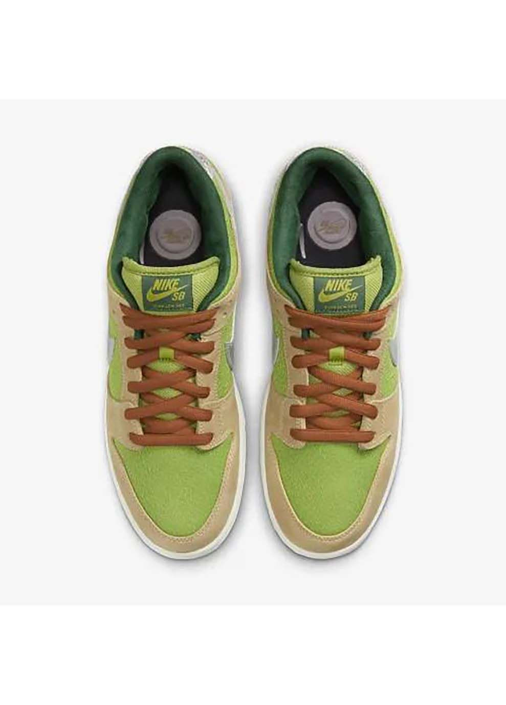 Зеленые демисезонные мужские кроссовки sb dunk low pro wc зеленый Nike